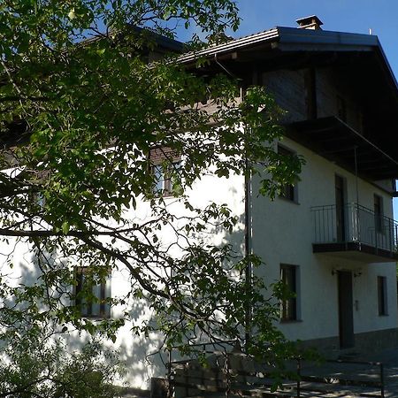 La Via Del Sole Bed & Breakfast Susa Bagian luar foto