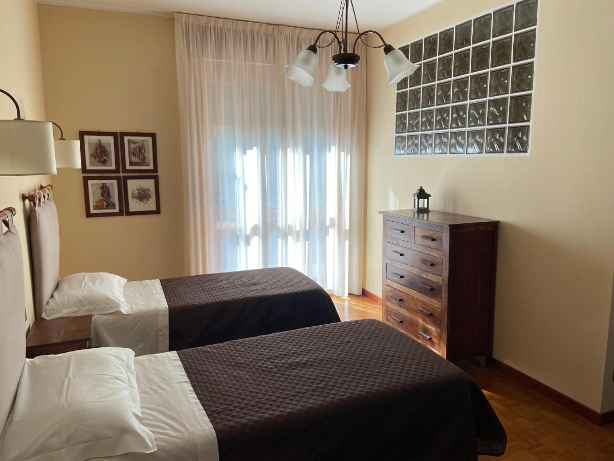 La Via Del Sole Bed & Breakfast Susa Bagian luar foto