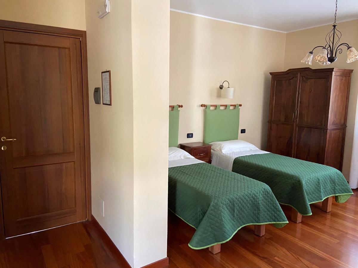 La Via Del Sole Bed & Breakfast Susa Bagian luar foto