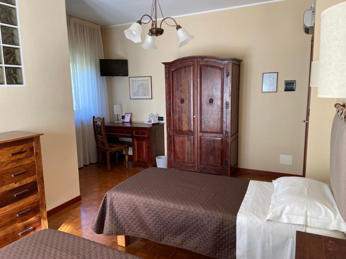 La Via Del Sole Bed & Breakfast Susa Bagian luar foto