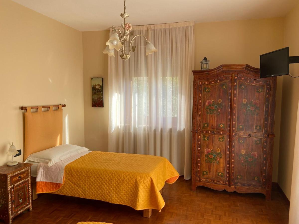 La Via Del Sole Bed & Breakfast Susa Bagian luar foto