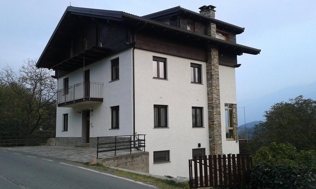 La Via Del Sole Bed & Breakfast Susa Bagian luar foto