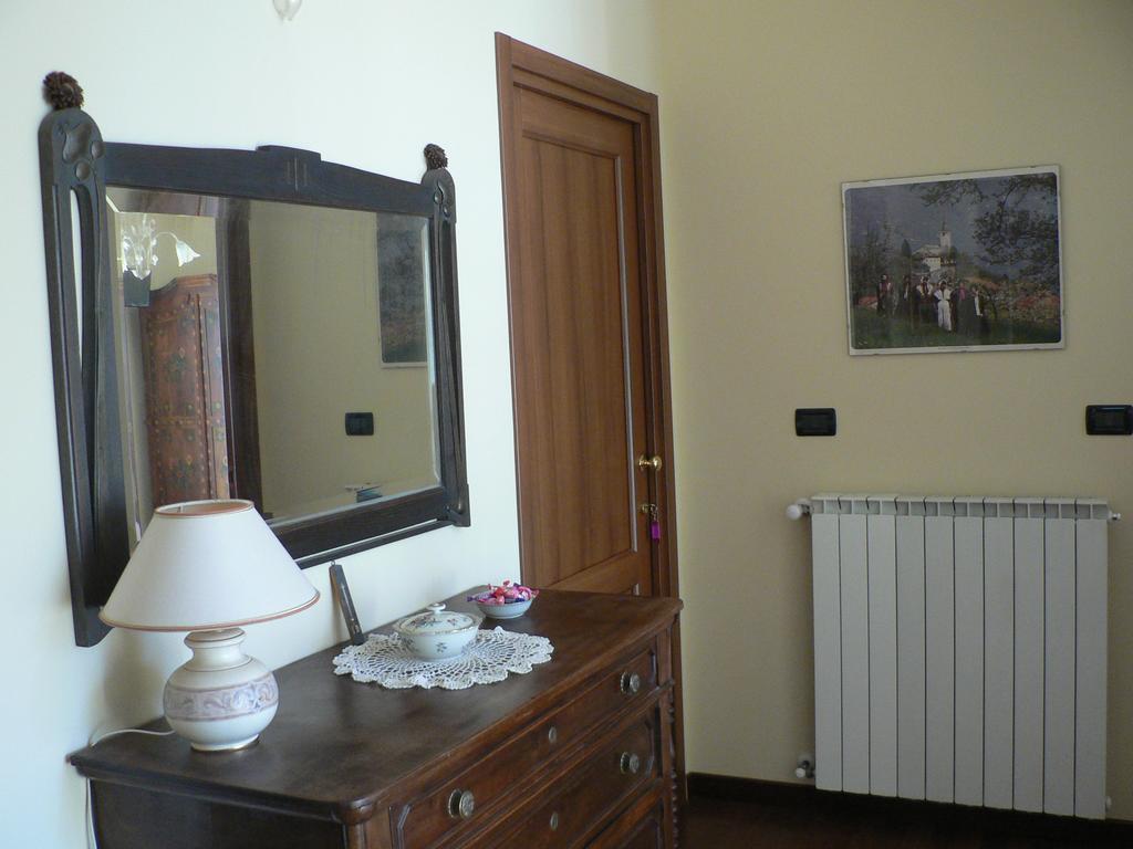 La Via Del Sole Bed & Breakfast Susa Bagian luar foto