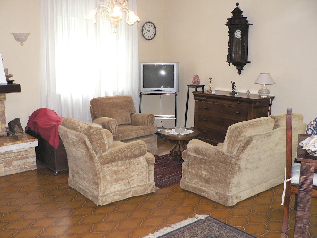 La Via Del Sole Bed & Breakfast Susa Bagian luar foto